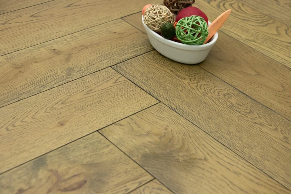 Natural Engineered Flooring Oak Herringbone Cognac Brushed UV Oiled 15/4mm By 125mm By 600mm 3 Natural Engineered Flooring Oak Herringbone Cognac Brushed UV Oiled 15/4mm By 125mm By 600mm - Image 3