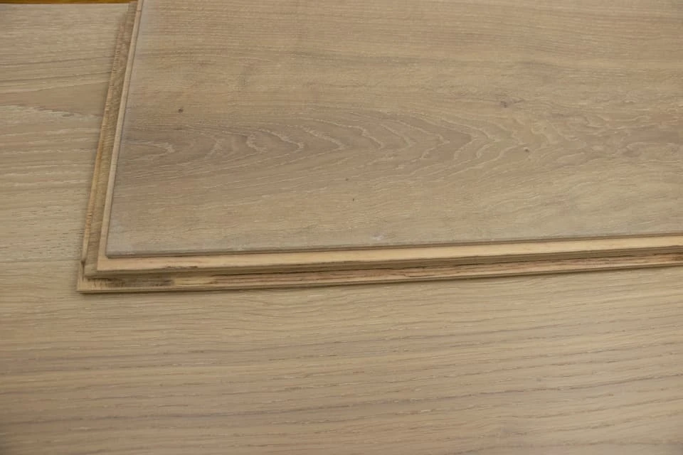 Natural Engineered Flooring Oak Bespoke NO3 Hardwax Oiled 16/4mm By 220mm By 1500-2400mm 5 Natural Engineered Flooring Oak Bespoke NO3 Hardwax Oiled 16/4mm By 220mm By 1500-2400mm - Image 5