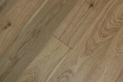 Natural Engineered Flooring Oak UV Oiled 20/5mm By 180mm By 1900mm -WoodandBeyond natural engineered flooring oak brushed uv oiled 20 5mm by 180mm by 1900mm fl2294 0006 4 1