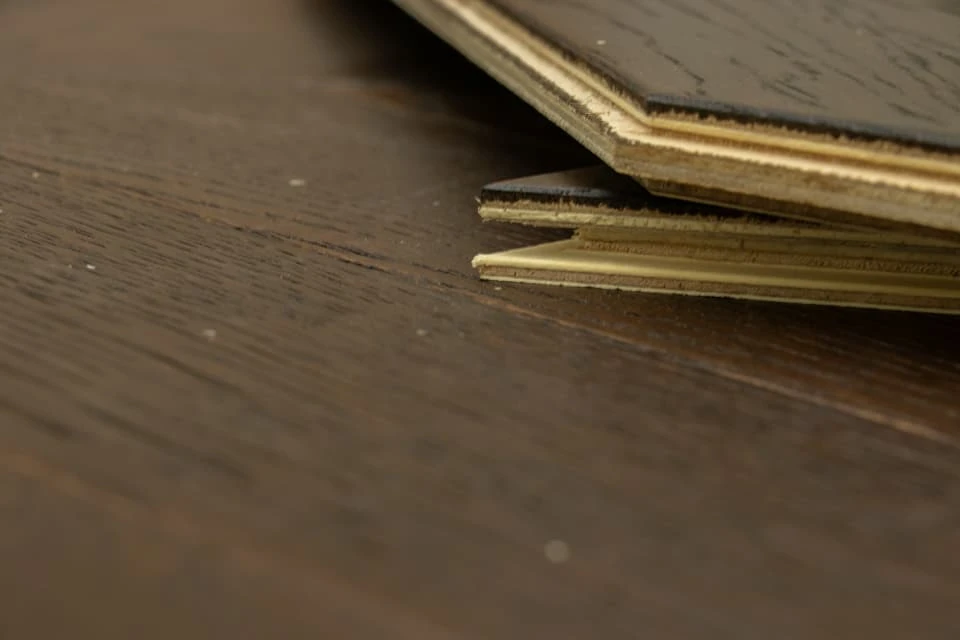 Natural Engineered Flooring Oak Chevron Espresso Piccolo Brushed UV Oiled 15/4mm By 90mm By 600mm 6 Natural Engineered Flooring Oak Chevron Espresso Piccolo Brushed UV Oiled 15/4mm By 90mm By 600mm - Image 6