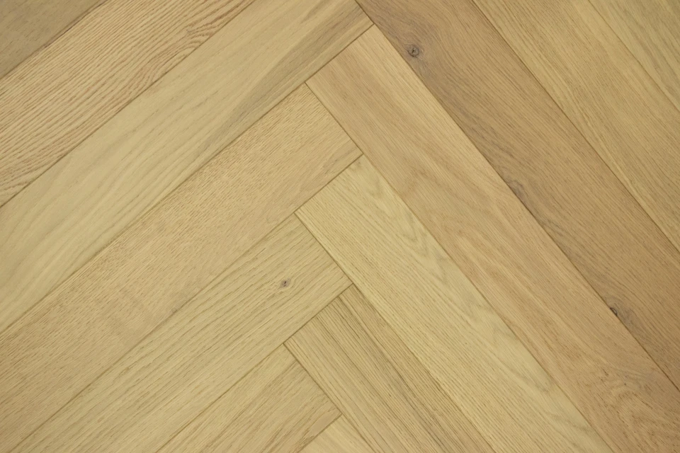 Natural Engineered Flooring Oak Herringbone Non Visible Brushed UV Lacquered 15/4mm By 125mm By 600mm 3 Natural Engineered Flooring Oak Herringbone Non Visible Brushed UV Lacquered 15/4mm By 125mm By 600mm - Image 3