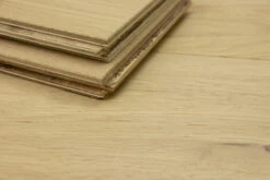 Natural Engineered Flooring Oak Non Visible Brushed UV Lacquered 14/3mm By 190mm By 1900mm -WoodandBeyond natural engineered oak uv oiled 13 1