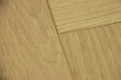 Natural Engineered Flooring Oak Herringbone Non Visible Brushed Uv Lacquered 12/2mm By 90mm By 600mm -WoodandBeyond nonvisiblehb4
