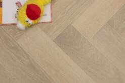 Select Engineered Flooring Oak Herringbone Sunny White Brushed UV Oiled 14/3mm By 128mm By 500mm -WoodandBeyond prime engineered oak herringbone sunny white brushed uv oiled 003 2