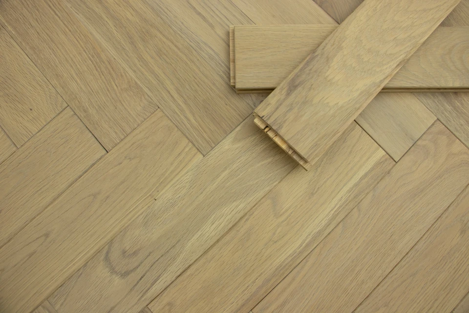 Select Solid Flooring Oak Herringbone Smoked Grey Brushed UV Oiled 18mm By 70mm By 280mm 4 Select Solid Flooring Oak Herringbone Smoked Grey Brushed UV Oiled 18mm By 70mm By 280mm - Image 4