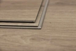 Supremo Luxury Click Vinyl Rigid Core Flooring Light Grey With Built In Underlay 5mm By 180mm By 1220mm -WoodandBeyond vl095 3